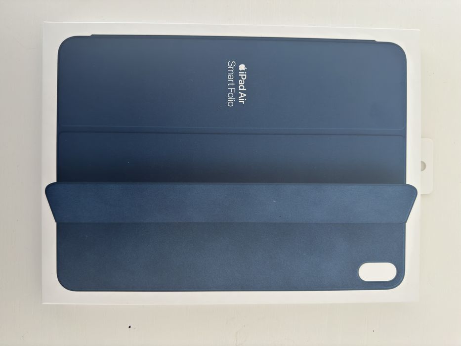 Apple Smart Folio para iPad Air (5.ª geração) M1  Azul-marinho C/ Novo