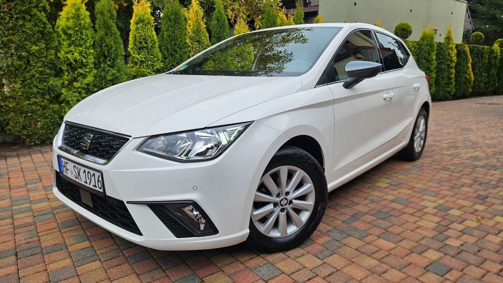 Seat Ibiza Bogata wersja wyposażenia, kamera* LEDy * piękny stan jak nowy