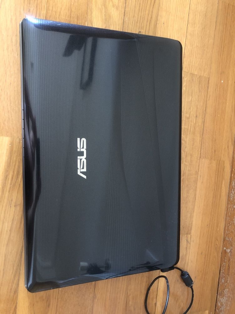 Portátil ASUS A52F 15’6’’