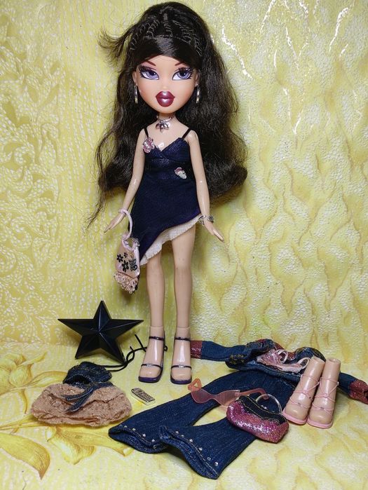 Bratz nite out Jasmin Sasha dana jade sweet heart Meygan MGA dana