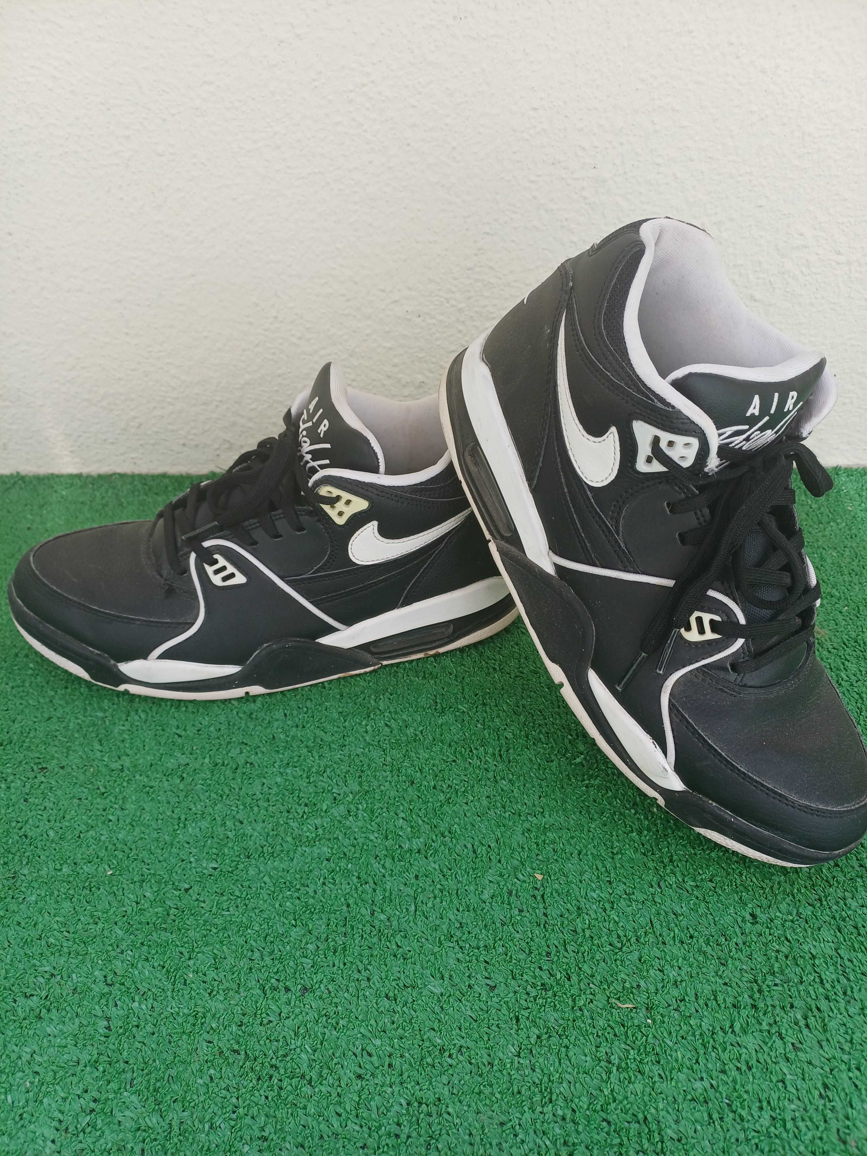 Tenis basket nike air flight