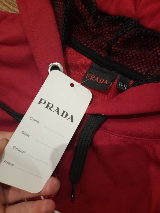 Nowy dres Prada r 146