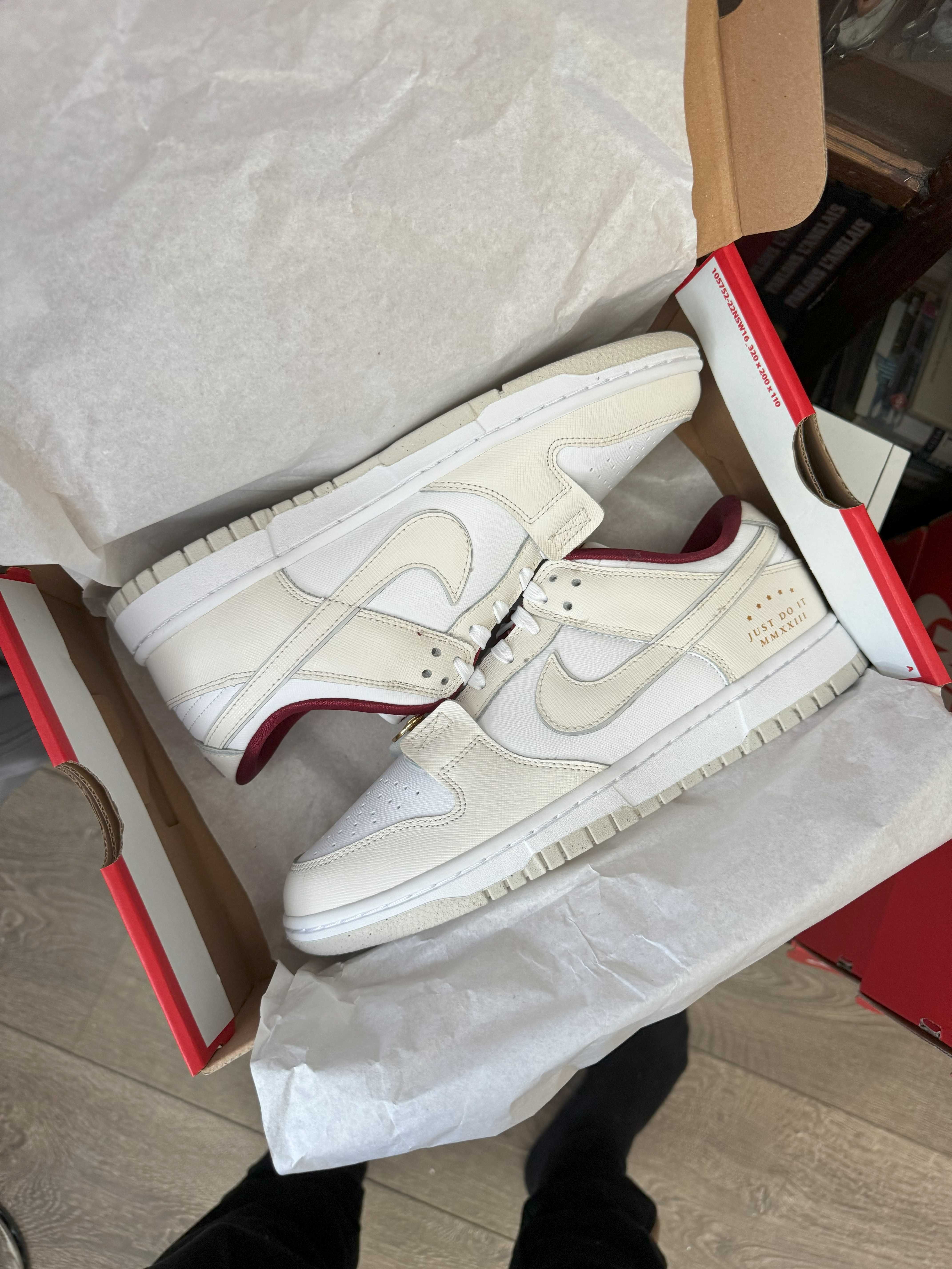 Nike Dunk Low SE "Just Do It White Phantom"
