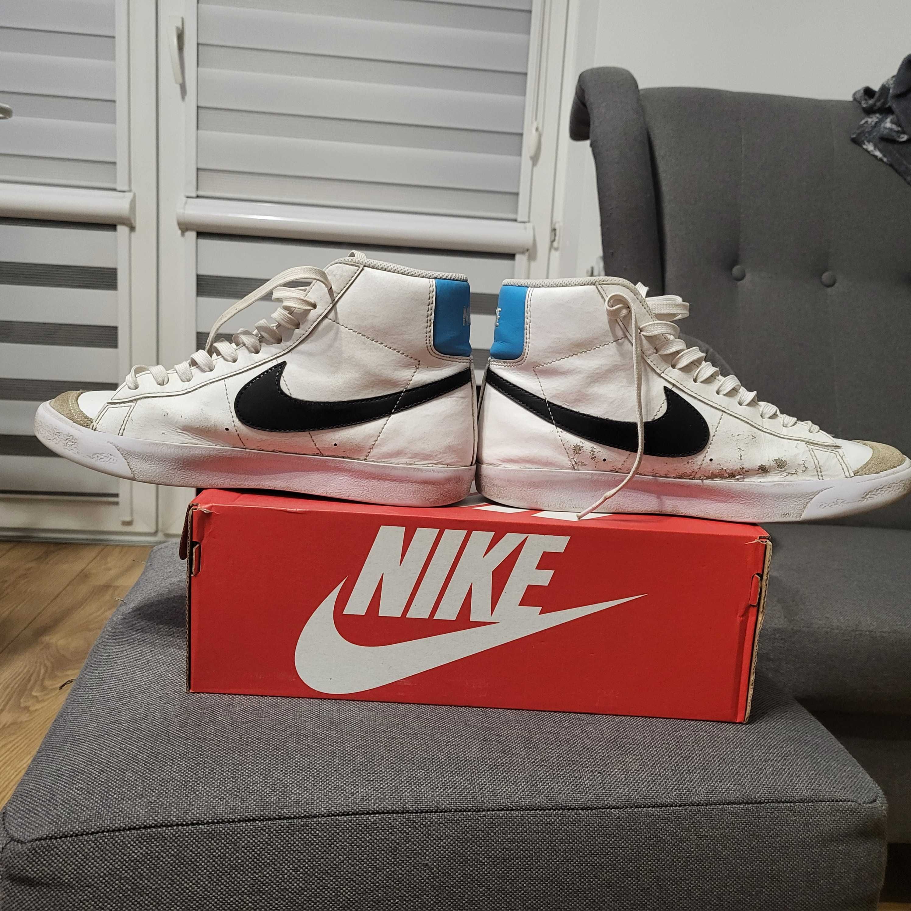 Nike Sportswear BLAZER MID 77 - Sneakersy wysokie r. 40 biało-czarne