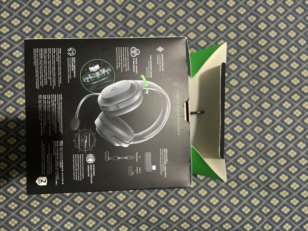 Headfones razer barracuda X wirless