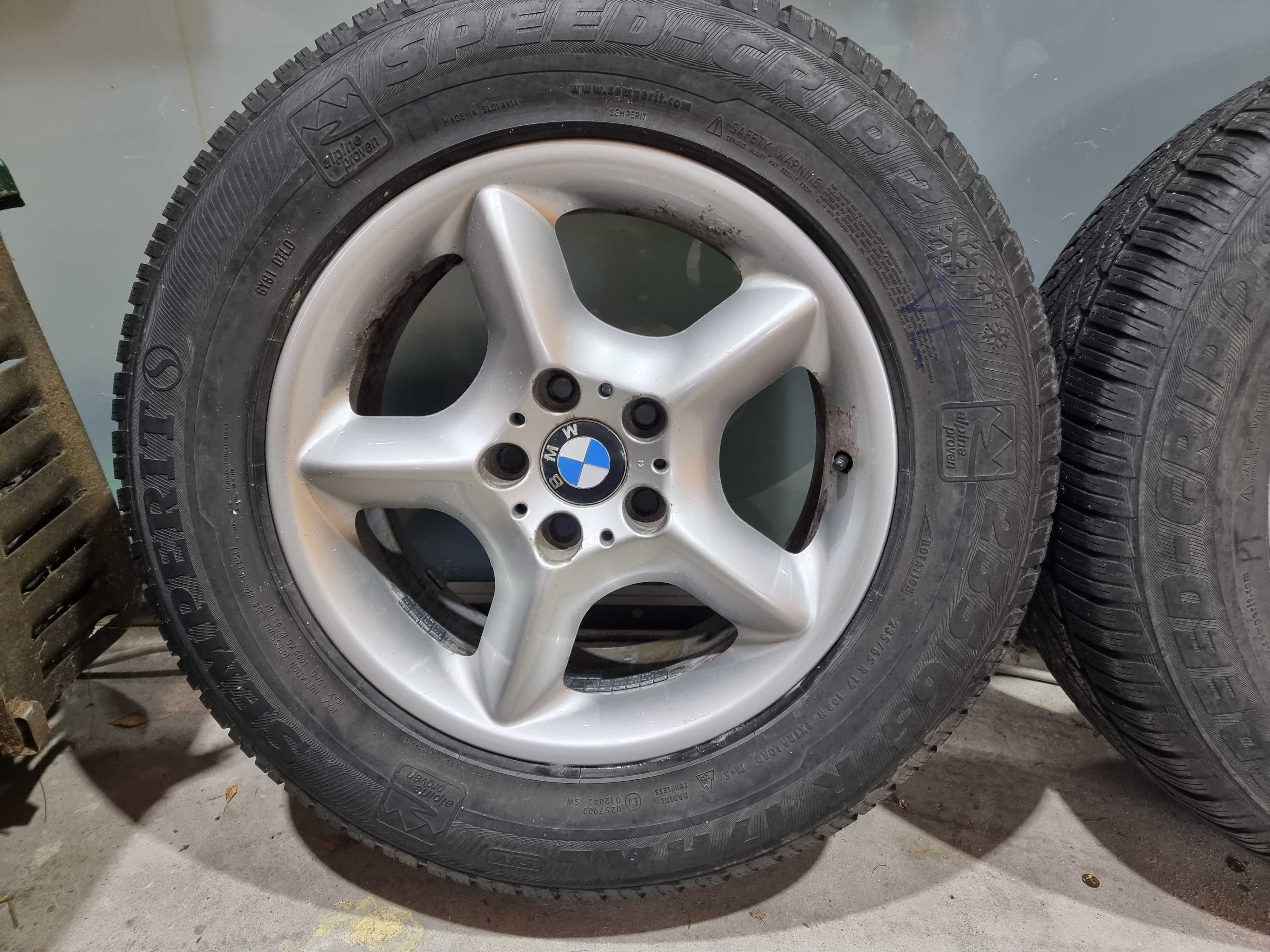 4 opony zimowe na felgach aluminiowych 17cali dobrym stanie BMW X5