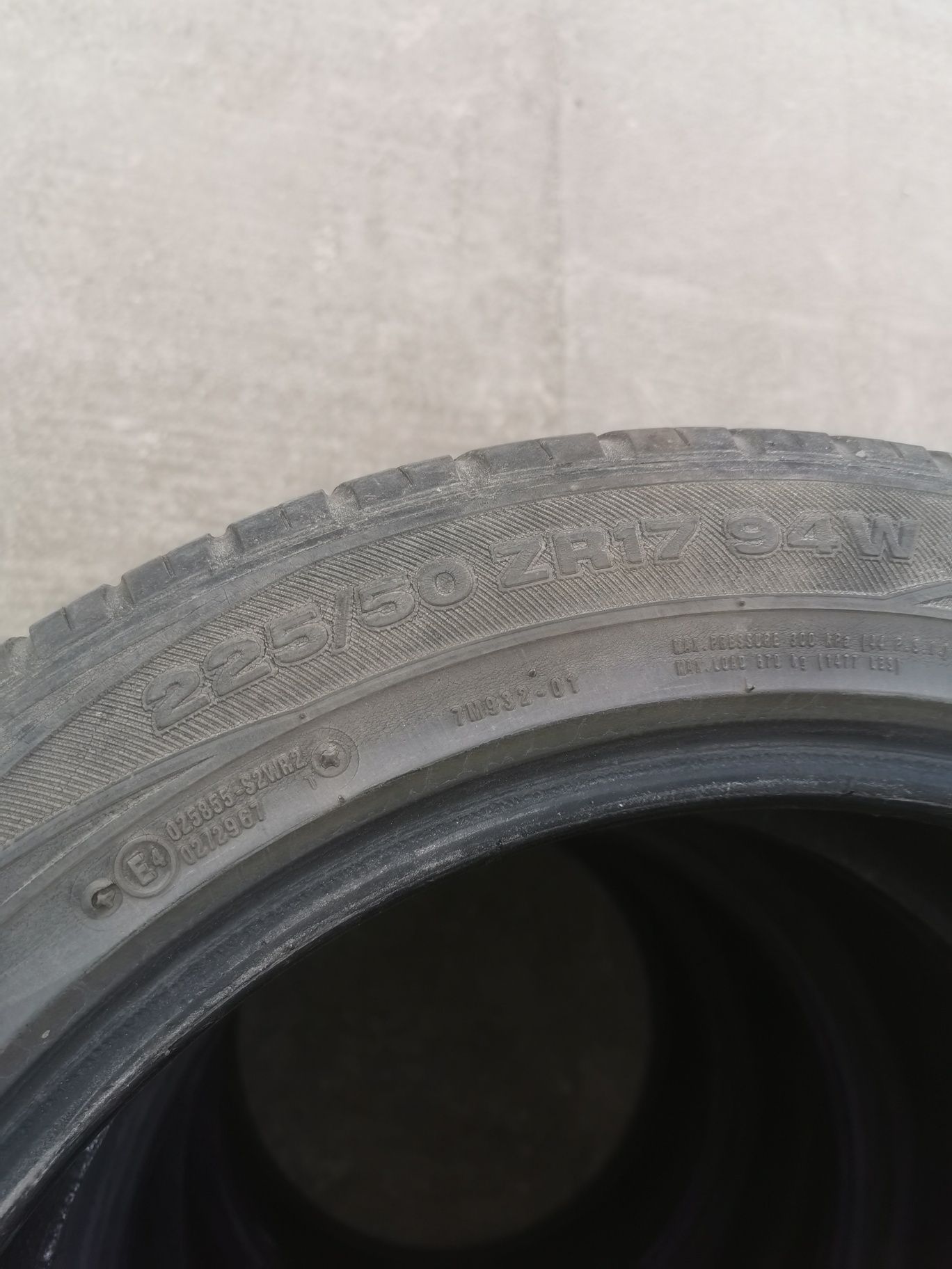 Opony  225/50 R17