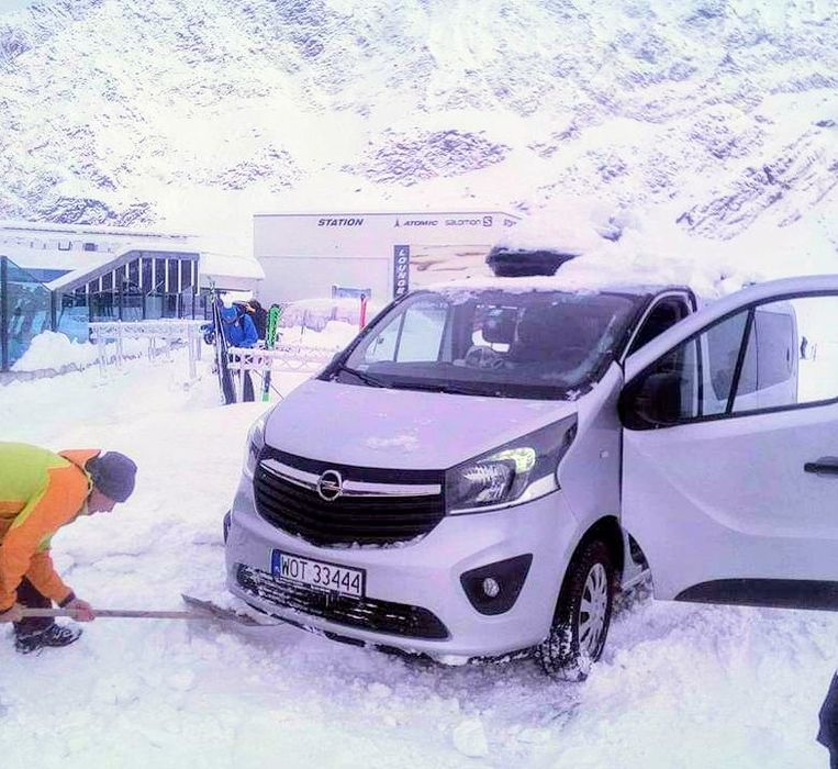 Urlop 2025 Wynajem busa busów busy 9 osobowe Wypożyczalnia Rent a Car