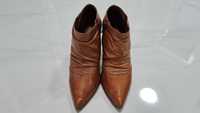 Кожаные коричневые ботинки