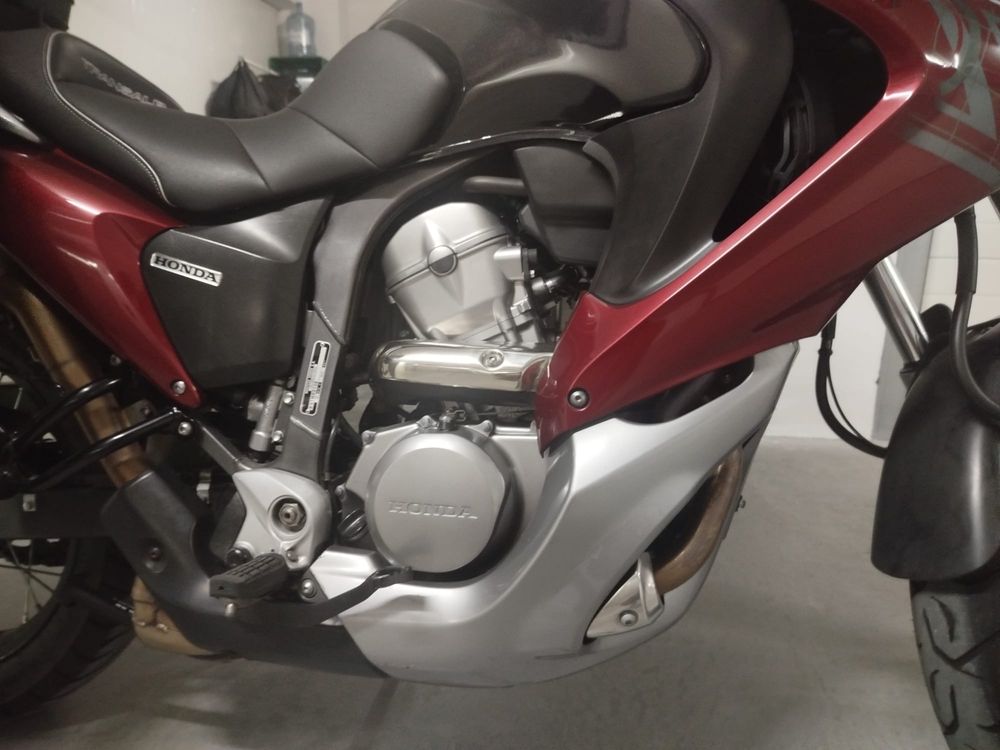 TRANSALP 700 muito boa