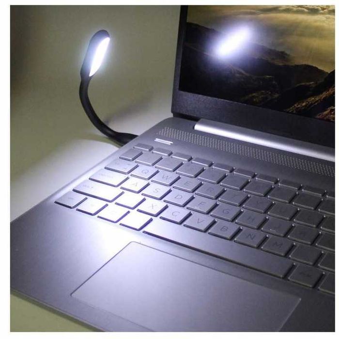 Lampka LED USB do Laptopa elastyczna czarna