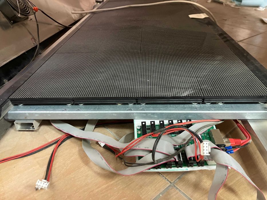 TELEBIM 7,5m x 0,6m, matryca led 16x32 rgb