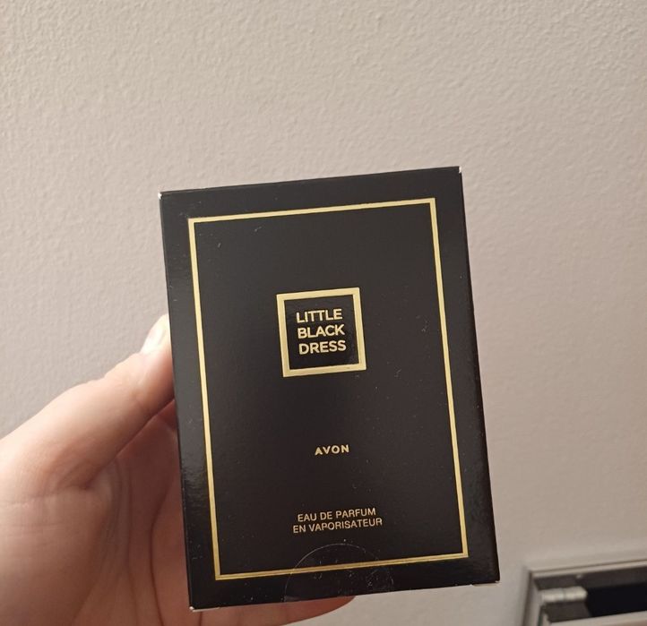 woda little black dress 100 ml avon