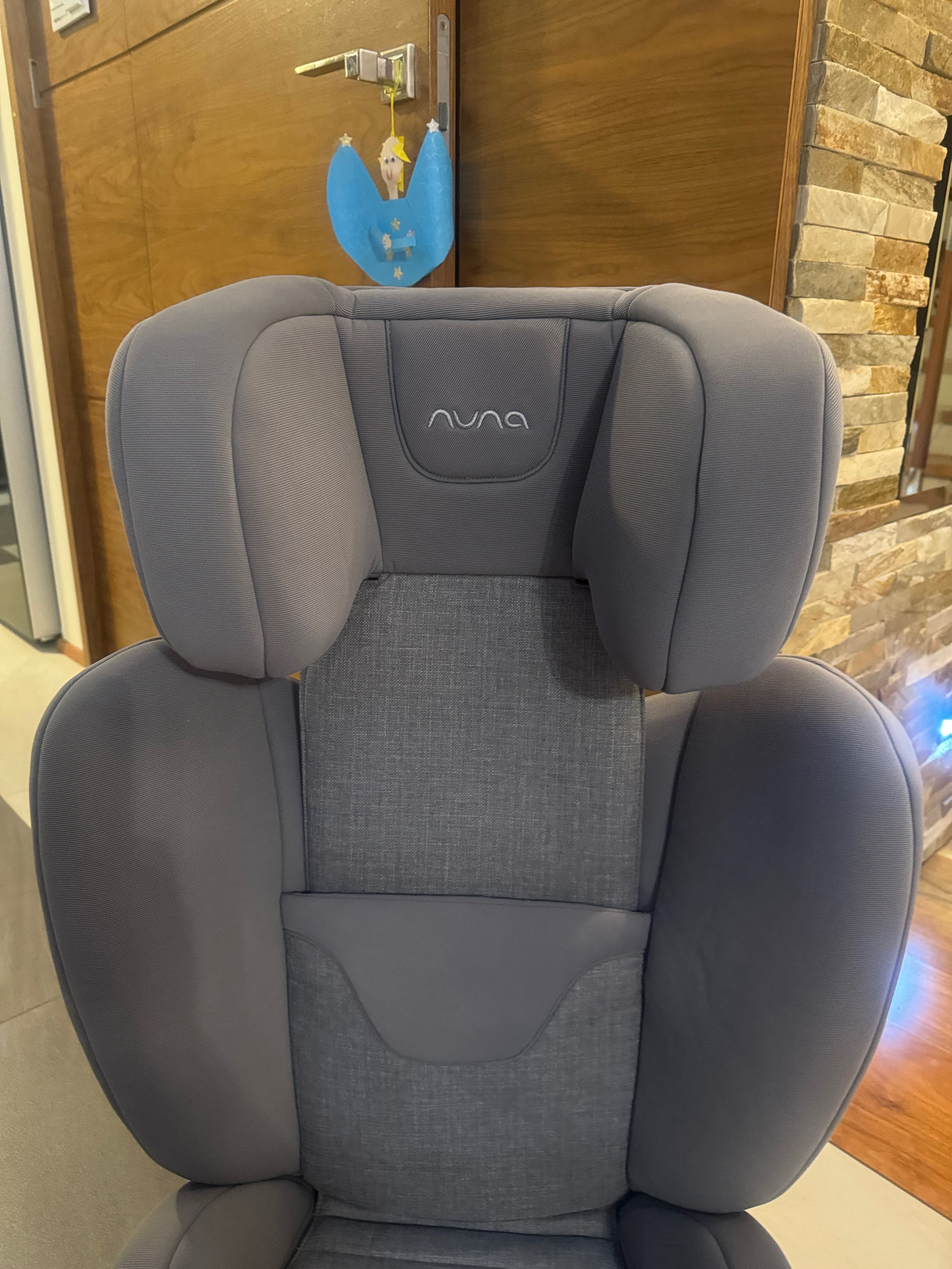 Fotelik samochodowy Nuna Aace z isofix 15-36 kg.