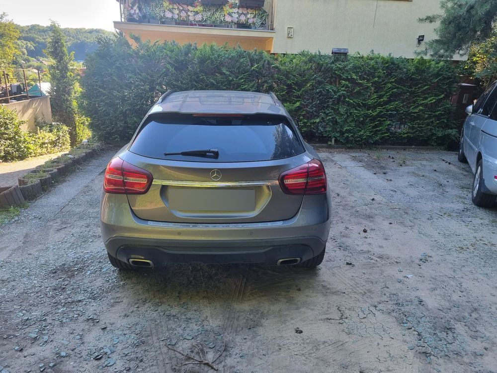 Mercedes-Benz GLA Sprzedam Mercedes GLA 200