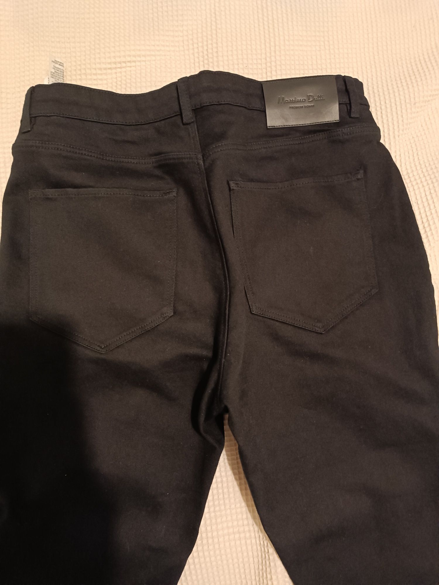 Spodnie jeansowe jeansy z rozcięciami rozcięcia r. 40 Massimo Dutti