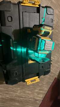 Laser zielony krzyżowy DeWalt DCE089G  Detektor do lasera DE0892G