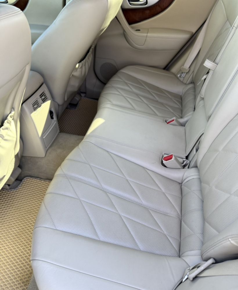 Infiniti QX70 2013