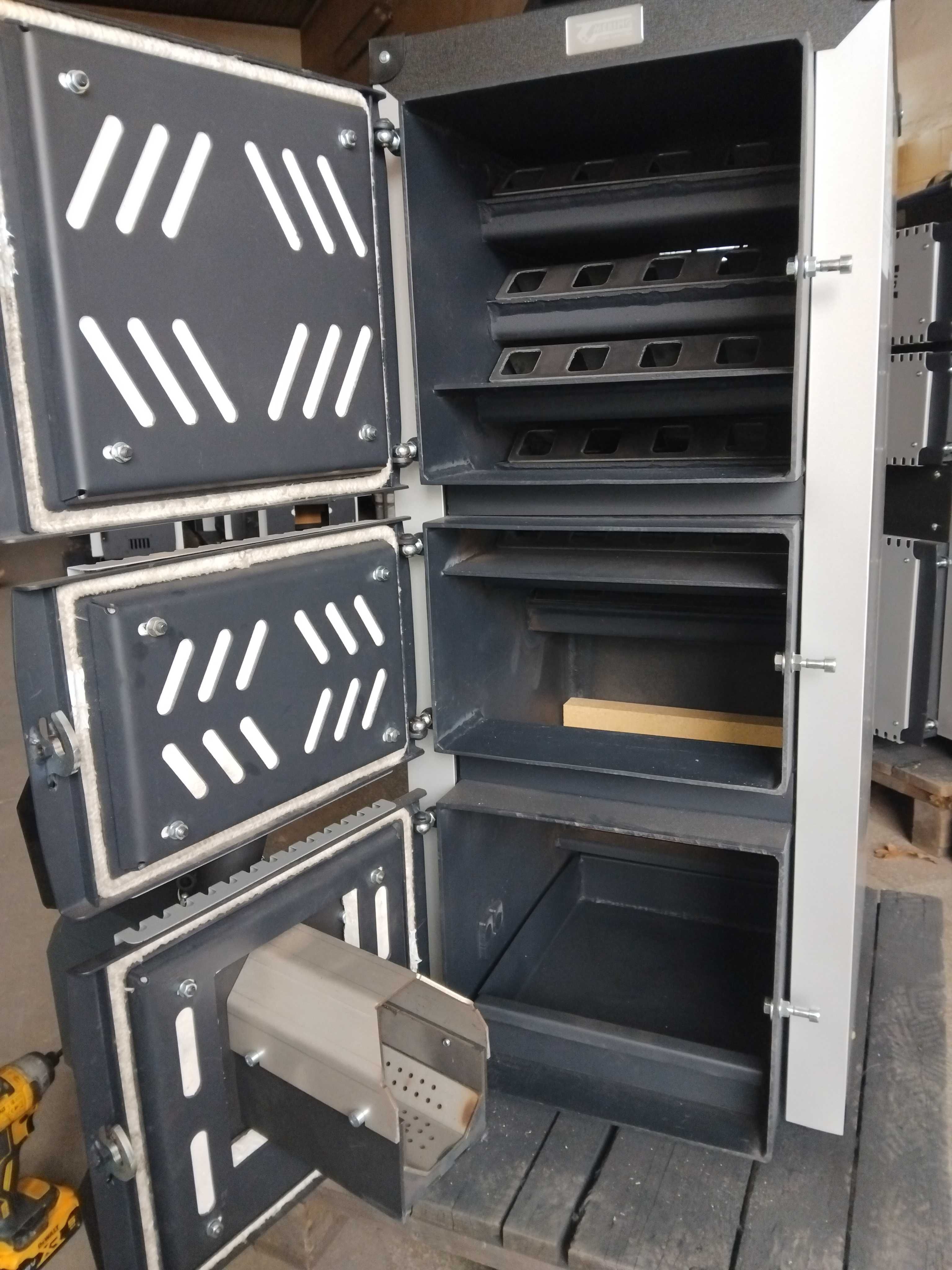 Kocioł piec na pellet pelet EKO-MG Bio 20 o mocy 20kW Mering