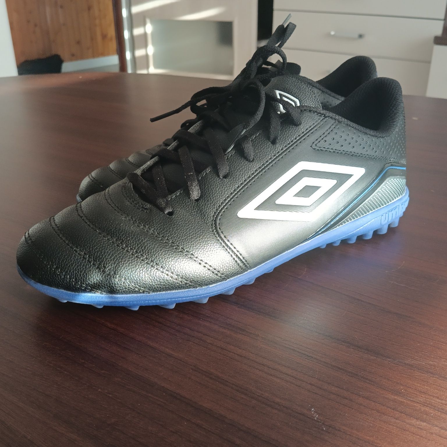 Sprzedam Halówki Umbro