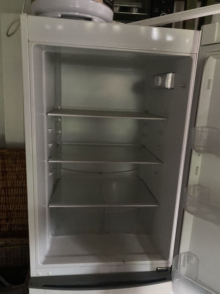 Холодильник ZANUSSI