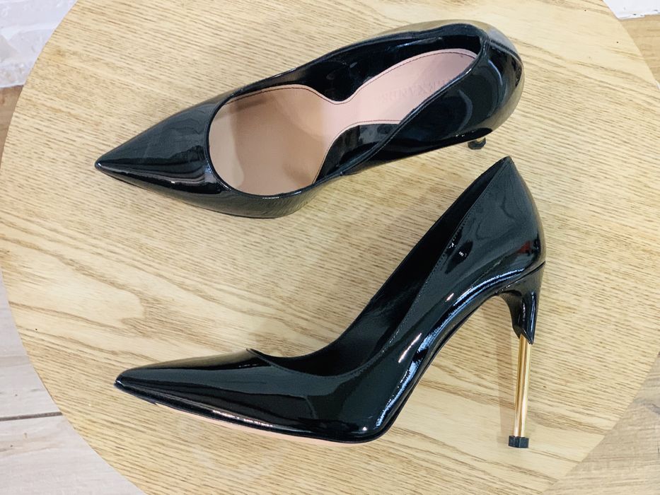 Туфлі, босоніжки Alexandr McQueen