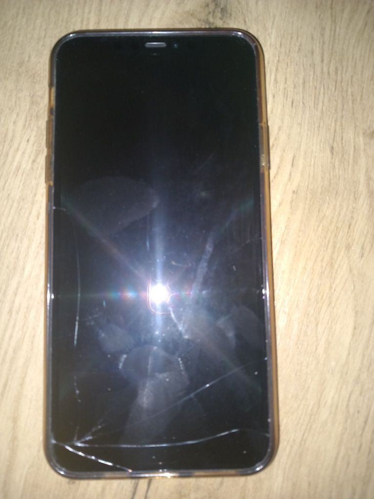 VENDO IPhone 11 pro Max