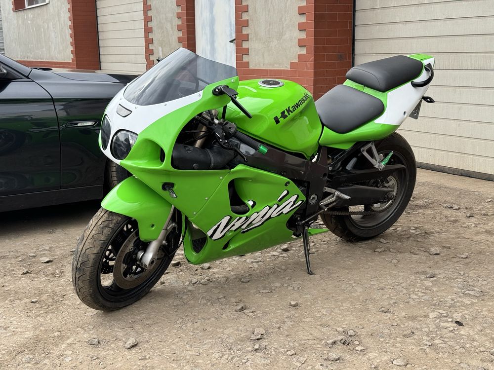 Kawasaki ZX-7R 750 Ninja ZX7R ZX750