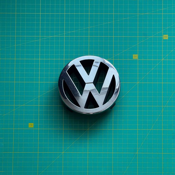 Емблема/значок/лого Volkswagen Jetta/Golf/Bora — J5 853 601 A