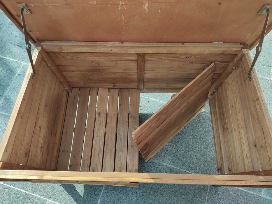 Casota de cão, em madeira