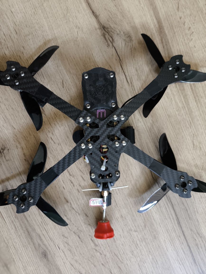 Dron fpv 5" 5.8 GHz xing freestyle