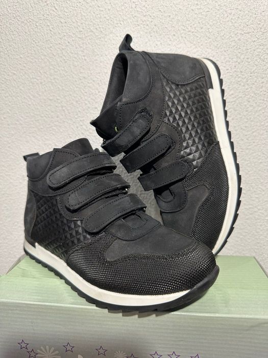 Черевики ортопедичні дитячі демисезонні, нубук 35 р., у гарному стані