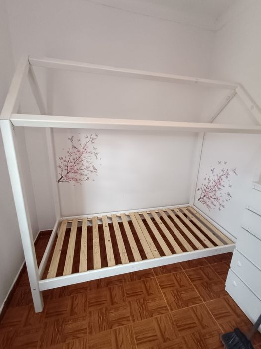 CAMA MONTESSORI Casinha para criança
