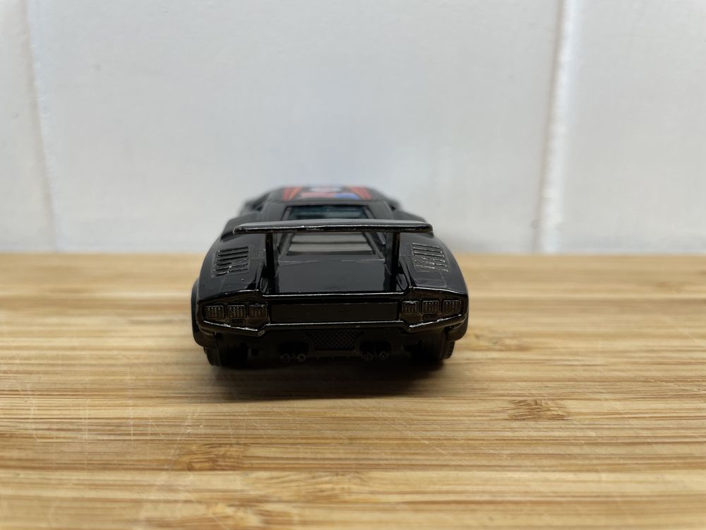 Lamborghini Countach Burago 1:43