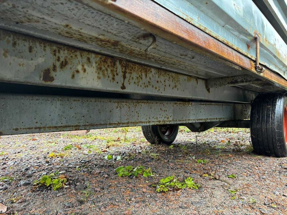 Przyczepa rolnicza wywrotka jednoosiowa