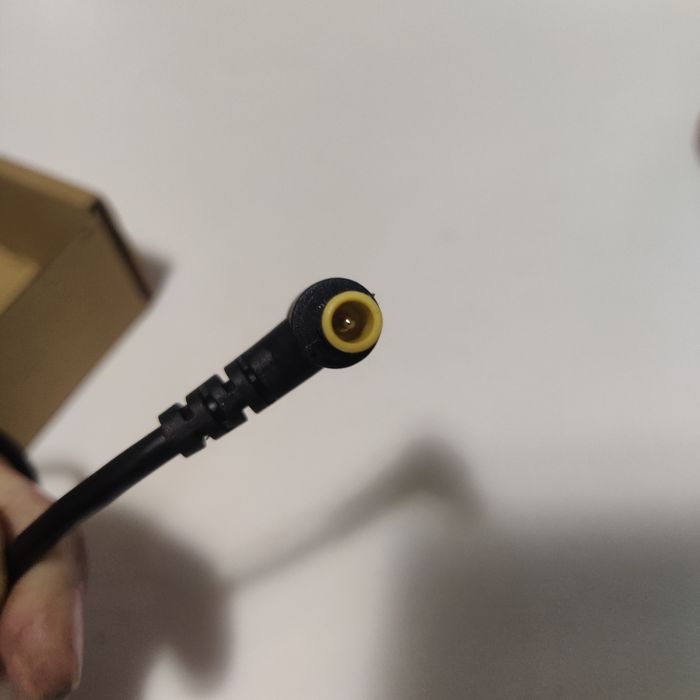 AC/DC ADAPTER для пристроїв