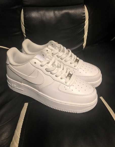 Nike Air Force 1 '07 White EU 40