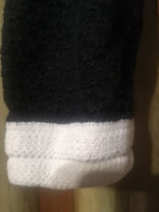 Sweterek czarno-biały