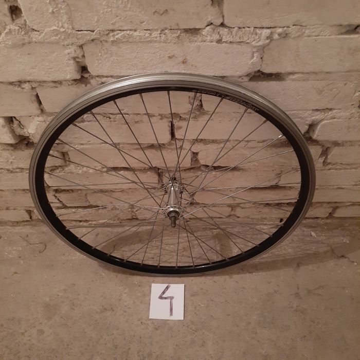 Koło rowerowe 26cali wzmacniane przednie, v-brake, skyline