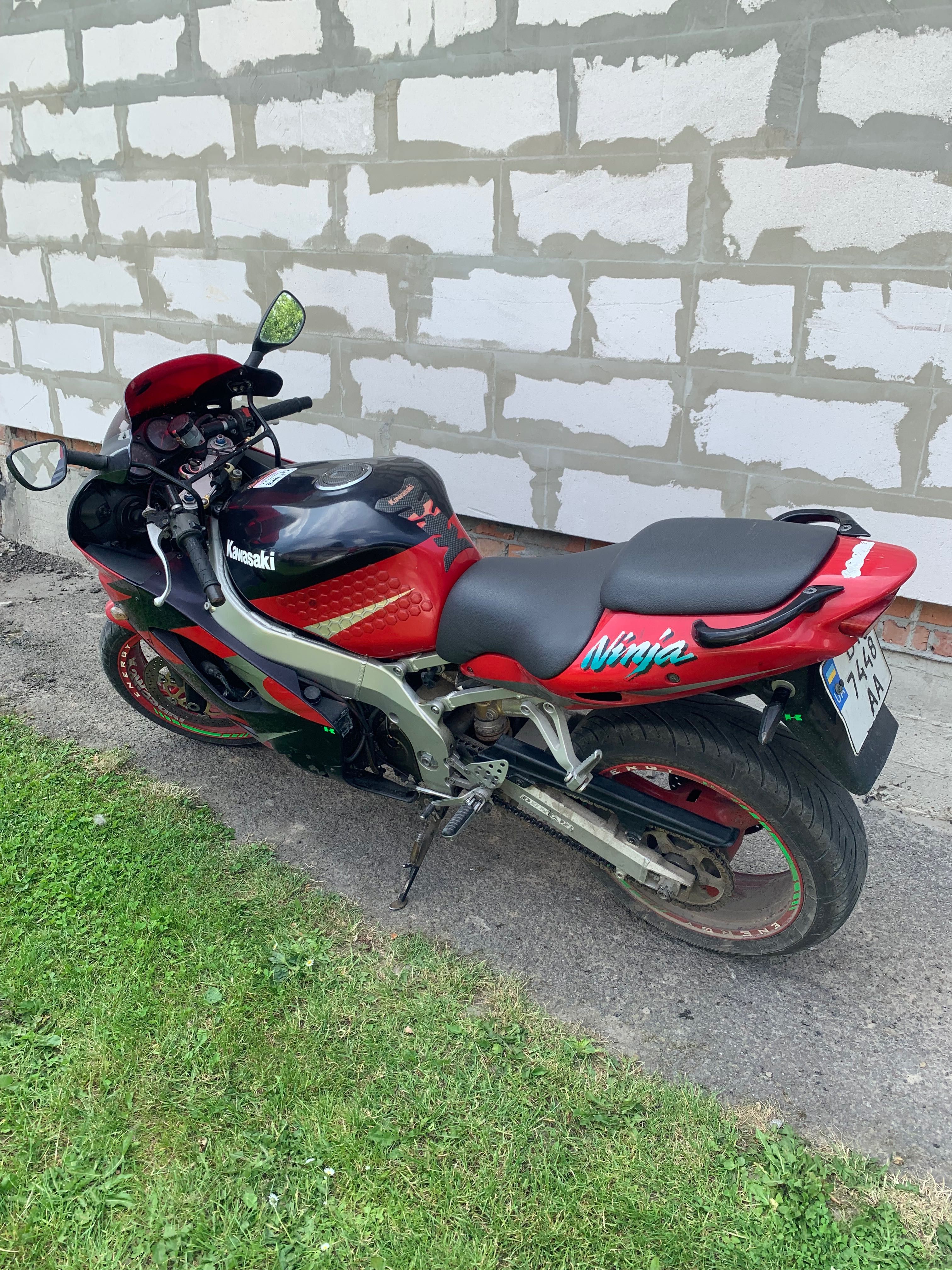 Kawasaki zx9r 2000