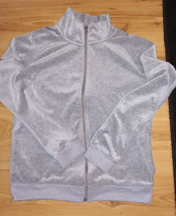 Bluza dziewczęca welurowa r. S