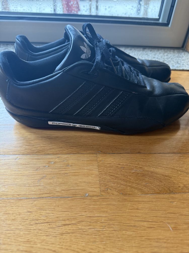 Sapatilha homem Adidas Porsche Design T43 1/3 com danos