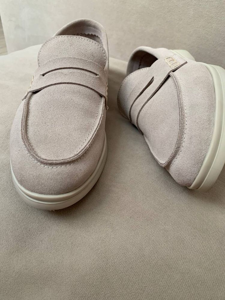 Лофери жіночі Guess x Calvin Klein