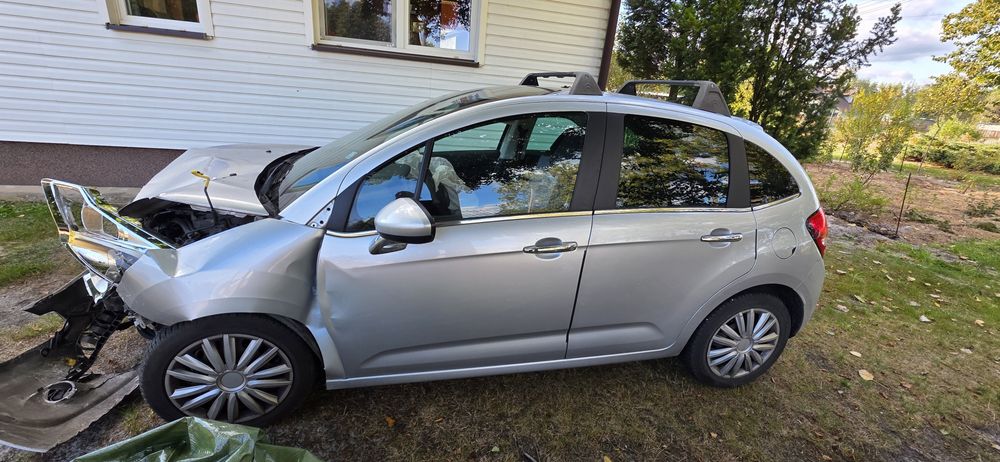 Citroen c3,  1.4 benzyna powypadkowy