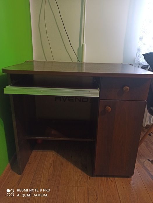 Biurko brązowe małe