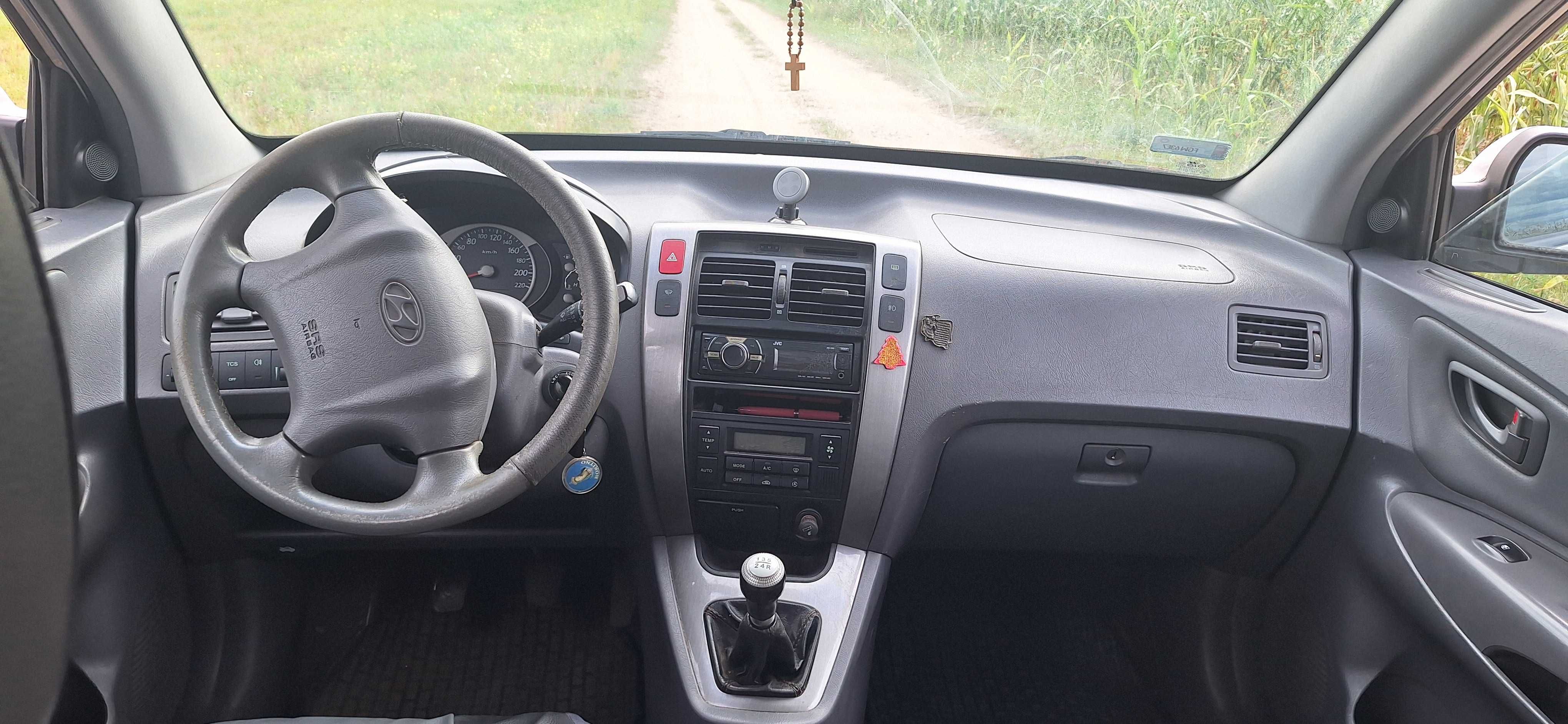 Hyundai tuscon 2005r