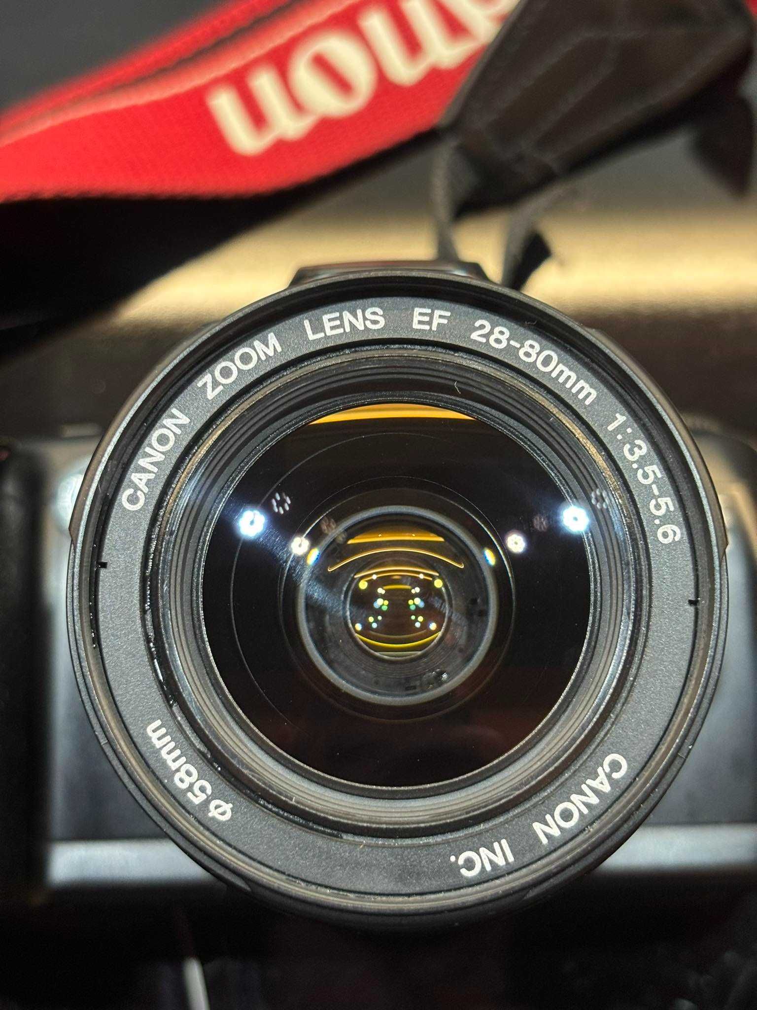 Lustrzanka Canon 500 + obiektyw + pokrowiec