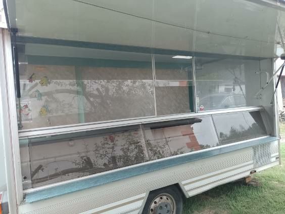 Zabudowa kontener autosklep foodtruck bar ryby mięso wędliny