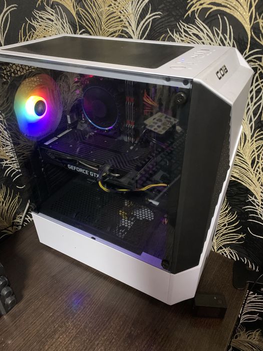 Продам Компьтер, могу со всей переферией