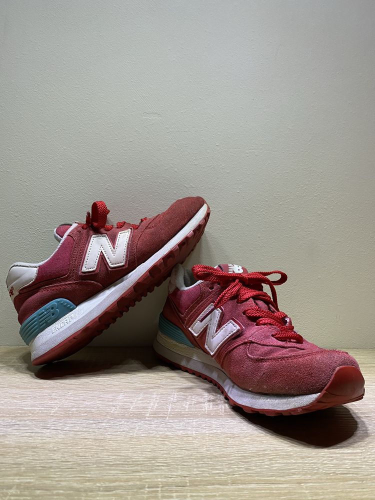 Женские кроссовки new balance нубук